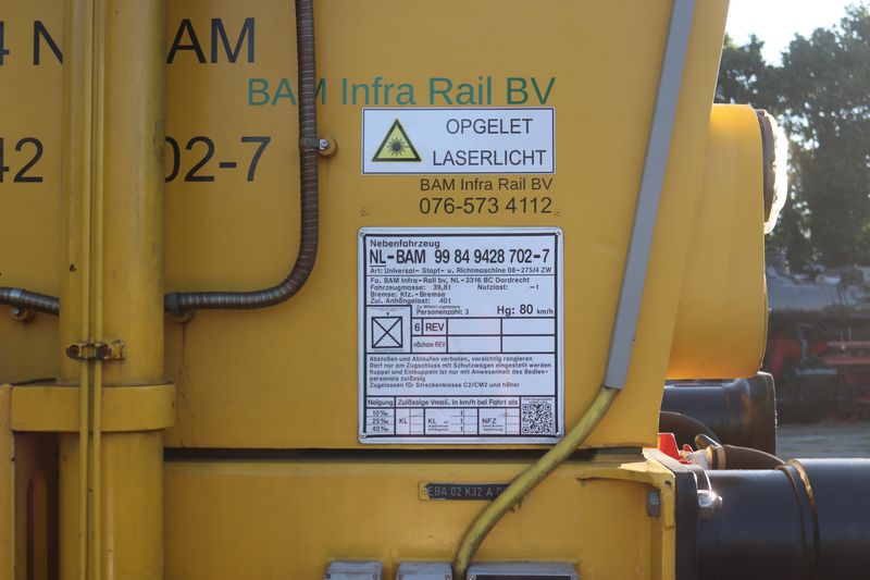 BAM Stopmachine met het fabrieksnummer 1214 en het UIC-nummer 99 84 942 8 702-7.